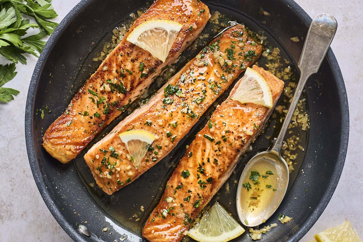how-to-bake-butter-salmon