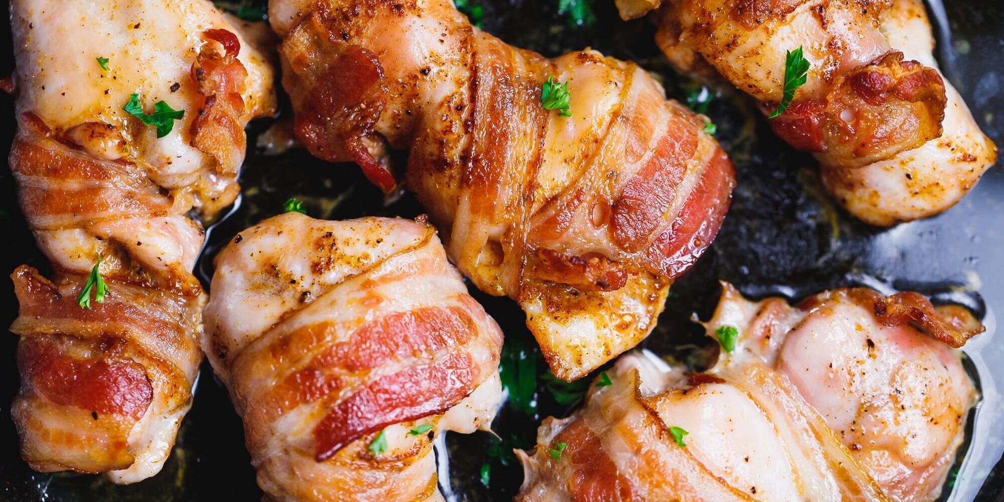 how-to-bake-chicken-thighs-wrapped-in-bacon