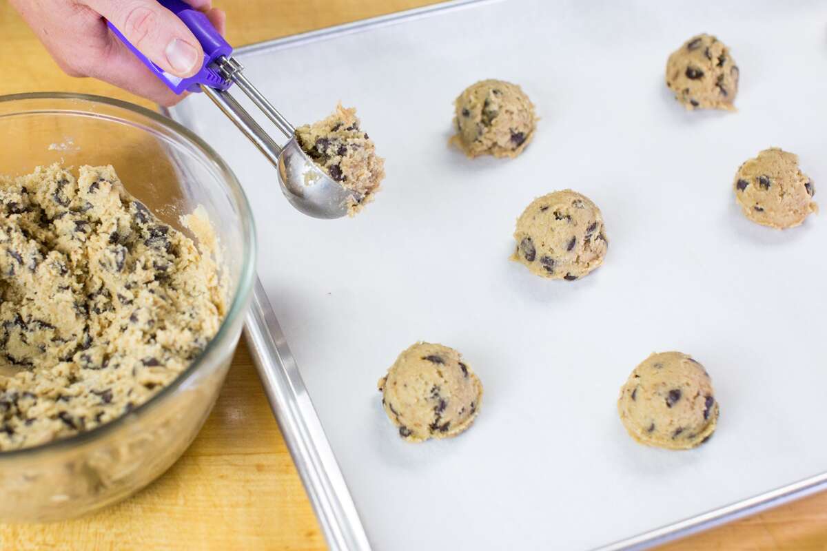 how-to-bake-chilled-cookie-dough