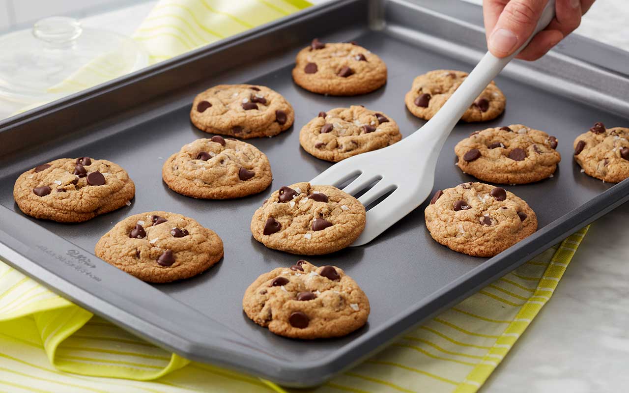 how-to-bake-cookies-on-a-tray