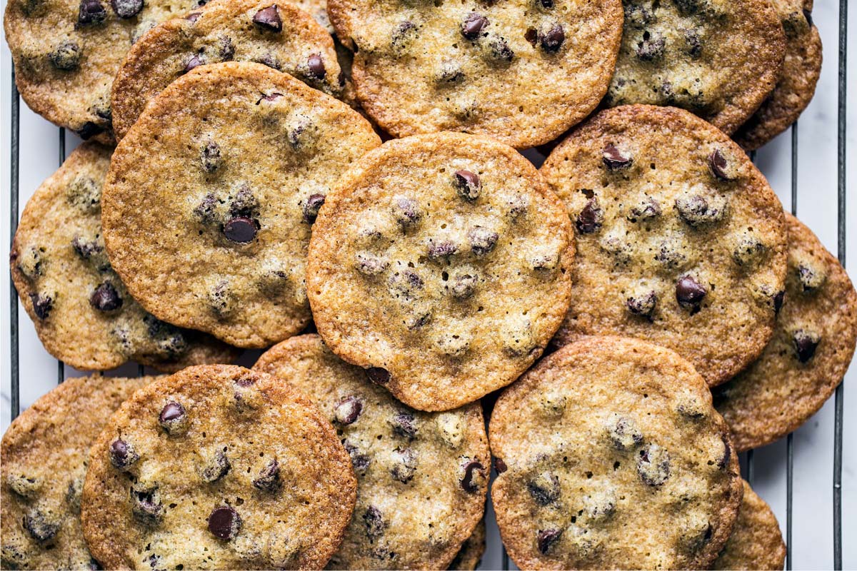 how-to-bake-crispy-chocolate-chip-cookies