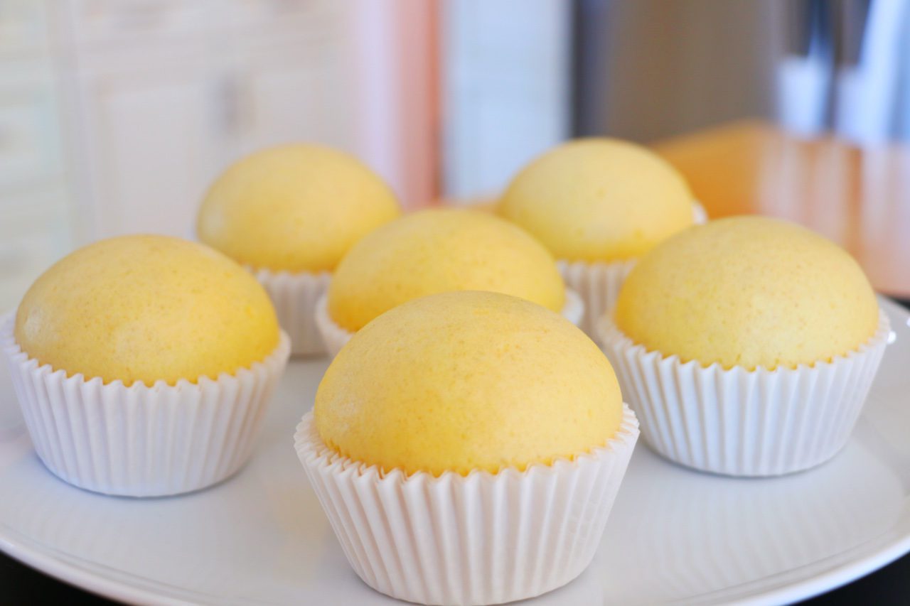 how-to-bake-cupcakes-so-the-paper-doesnt-come-loose-from-the-cupcake