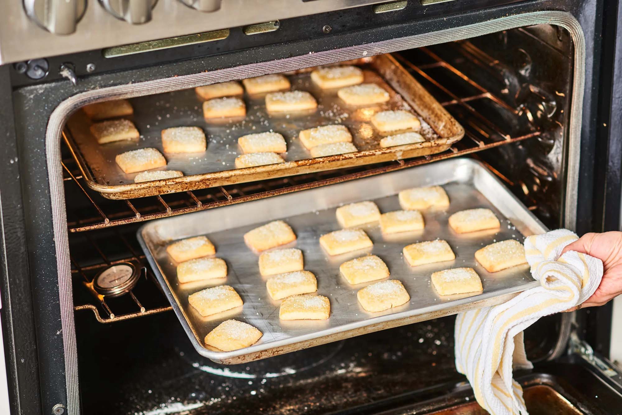 how-to-bake-in-a-convection-oven