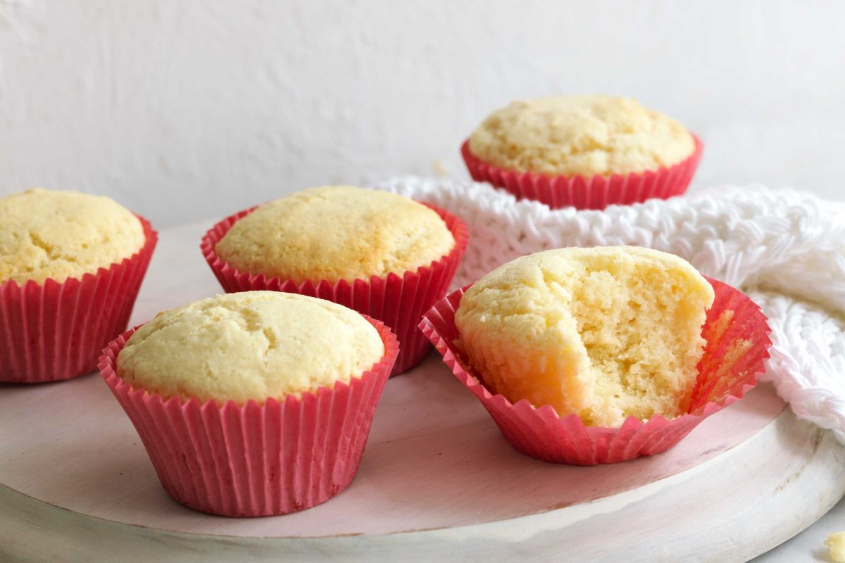 how-to-bake-muffins-with-muffin-mix