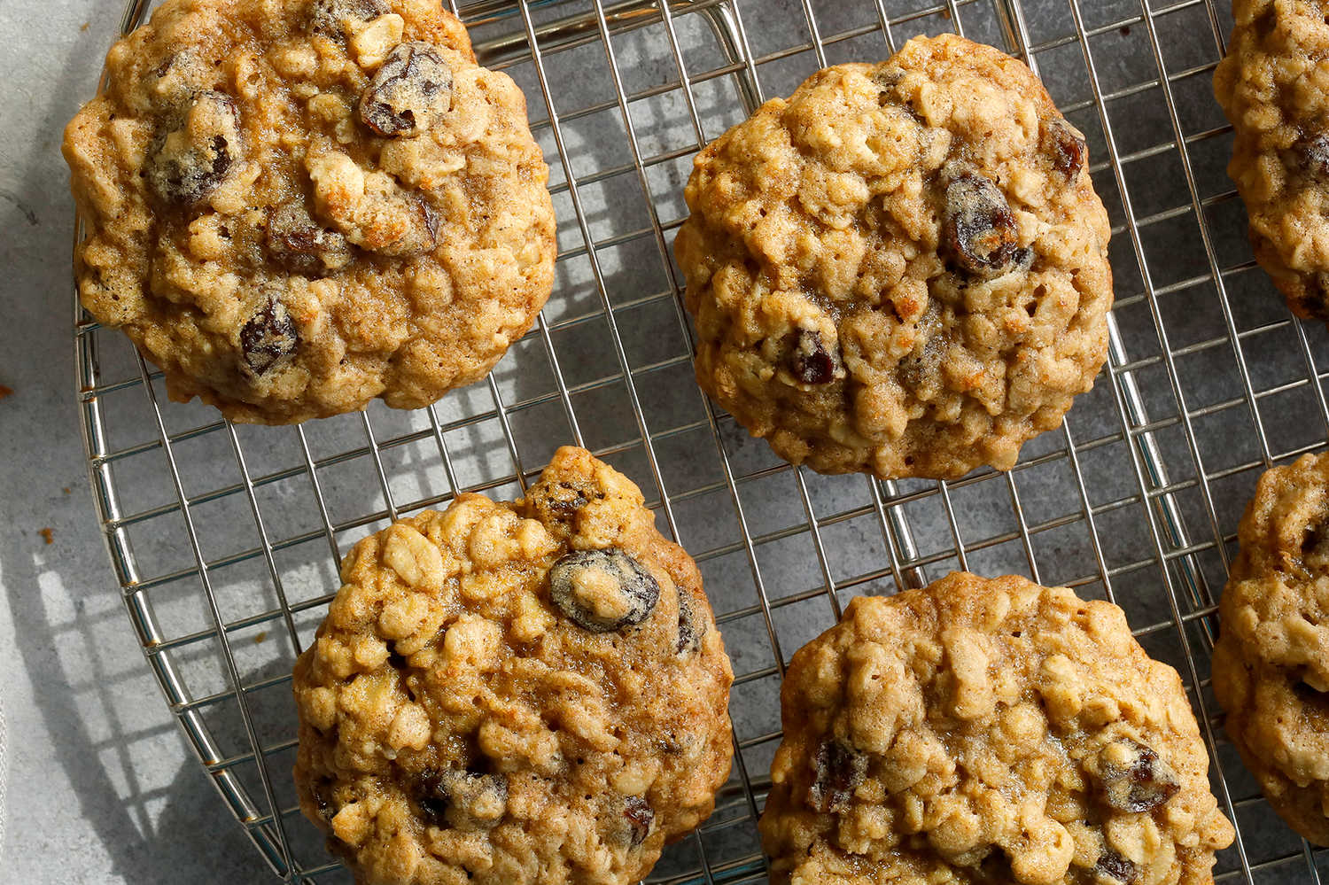 how-to-bake-oatmeal-raisin-cookies