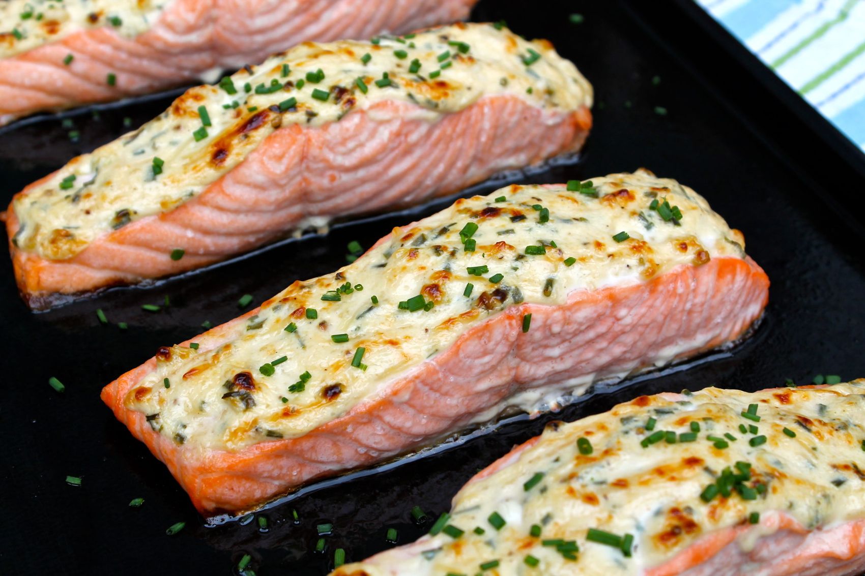 how-to-bake-parmesan-crusted-skinless-salmon