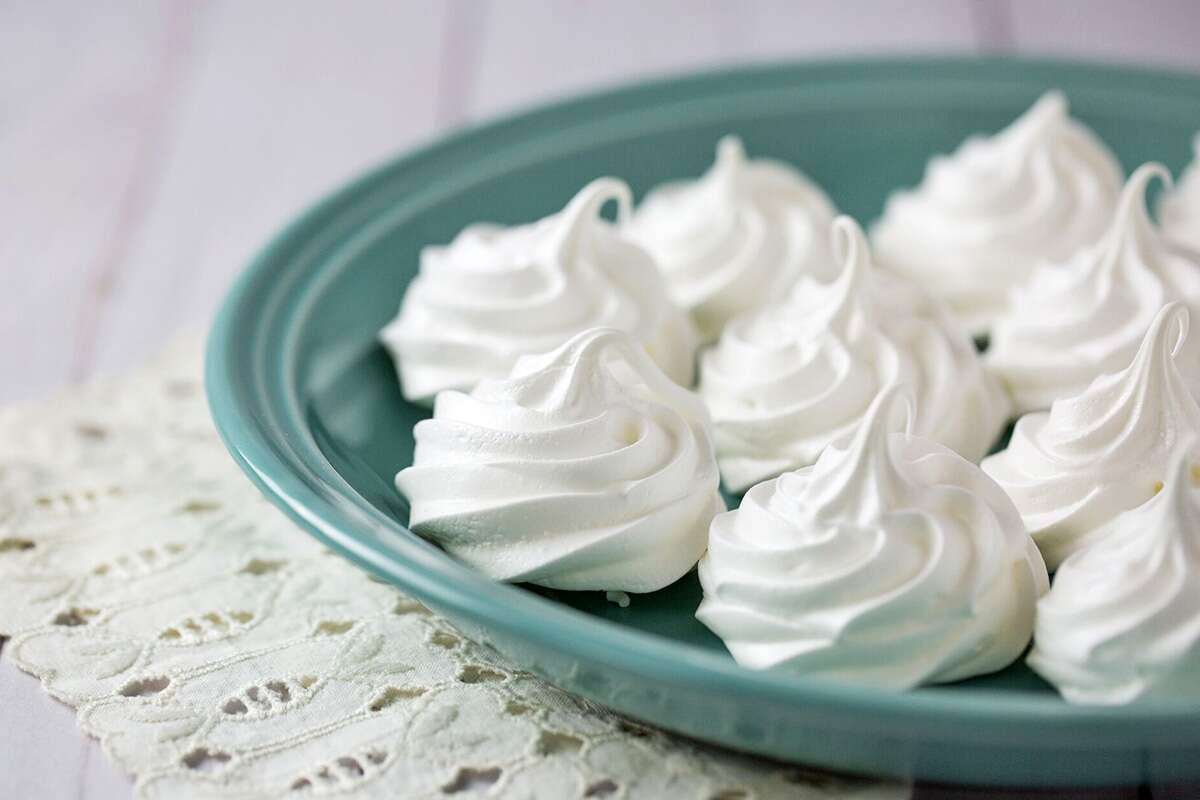 how-to-bake-perfect-meringues