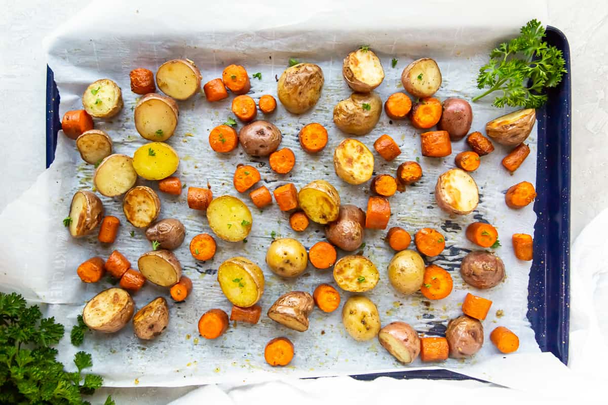 how-to-bake-potatoes-and-carrots-in-foil-in-the-oven