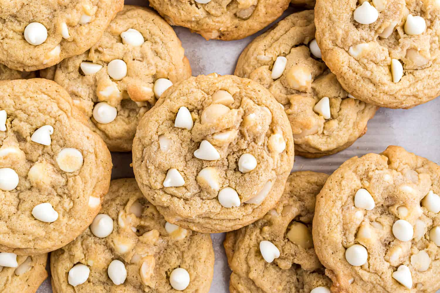 how-to-bake-richs-white-chocolate-macadamia-cookie-dough