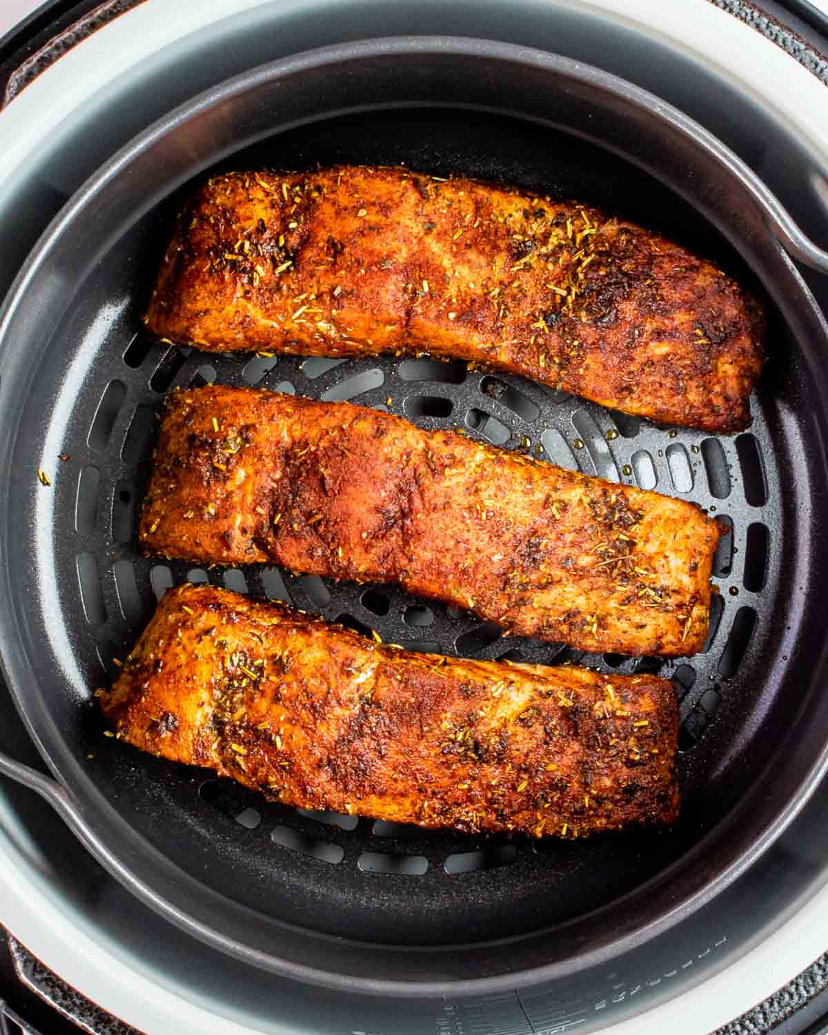 how-to-bake-salmon-in-the-air-fryer