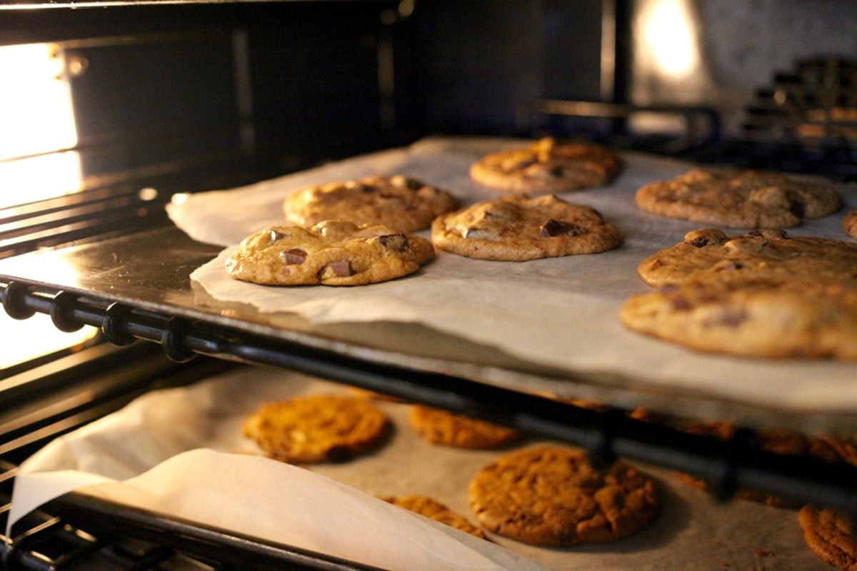 How To Bake Two Pans Of Cookies At The Same Time Recipes