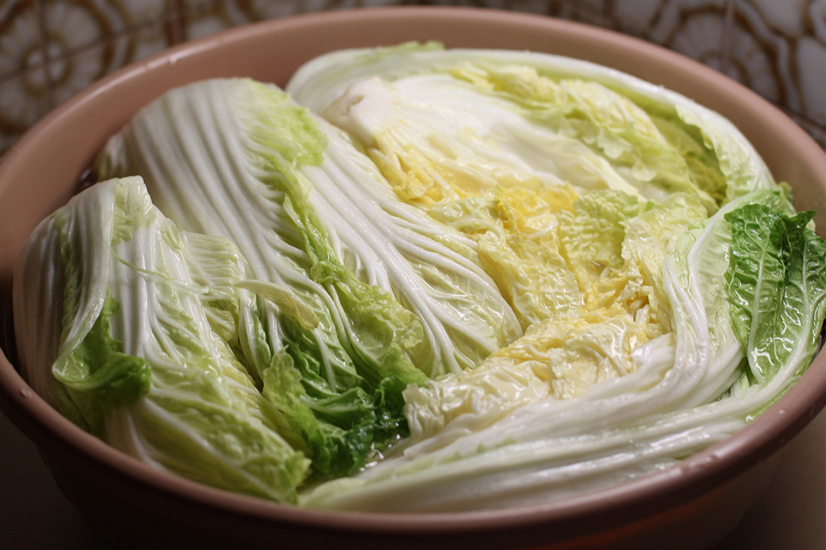how-to-brine-cabbage-for-kimchi