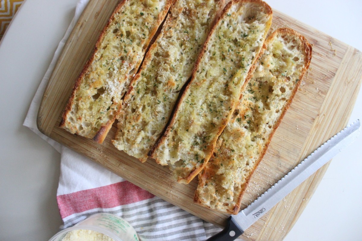how-to-broil-garlic-bread
