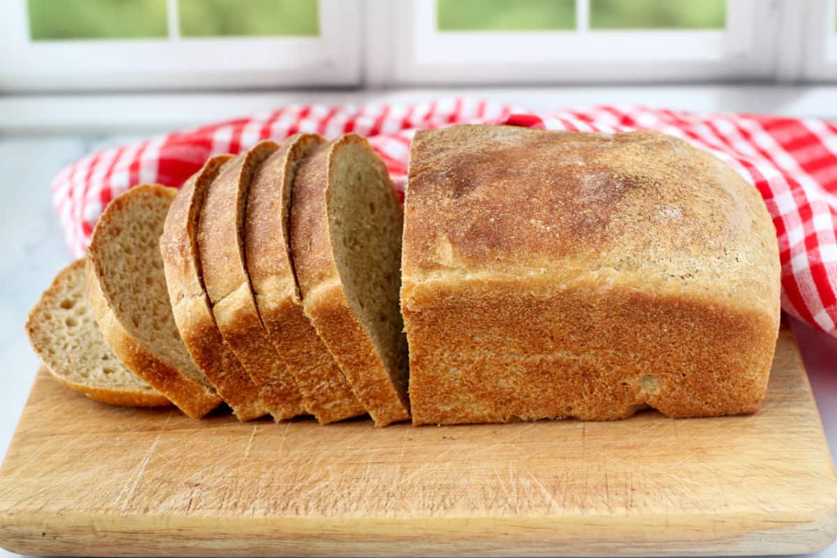 how-to-carve-a-loaf-of-bread