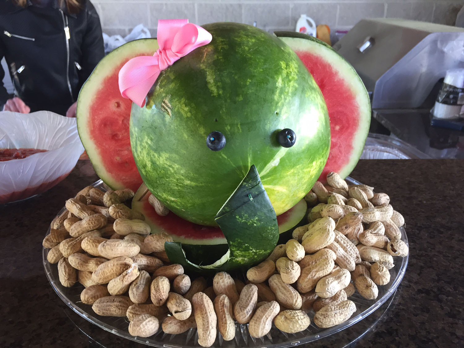 how-to-carve-a-watermelon-elephant