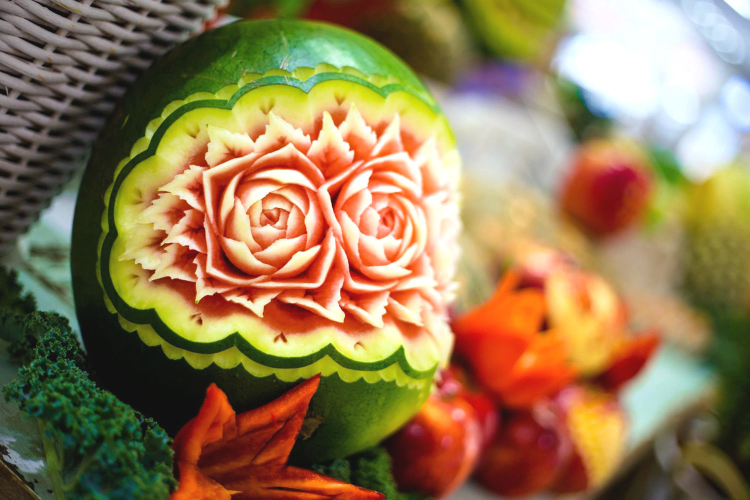 how-to-carve-designs-in-watermelons