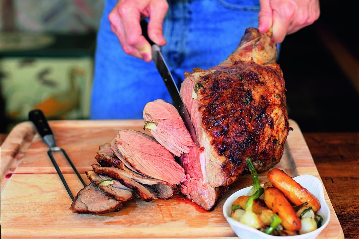 how-to-carve-leg-of-lamb