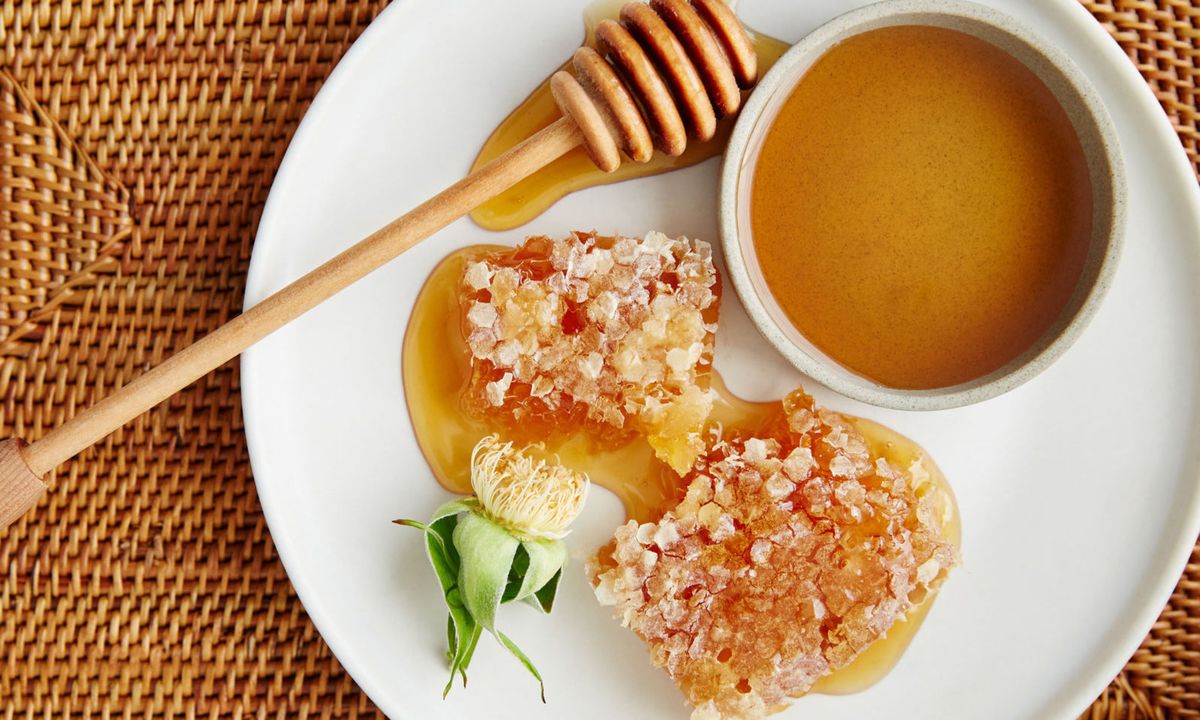 how-to-correctly-eat-manuka-honey