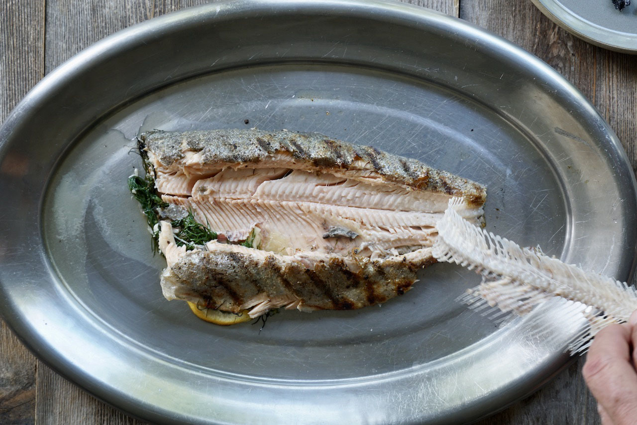 how-to-debone-a-cooked-fish