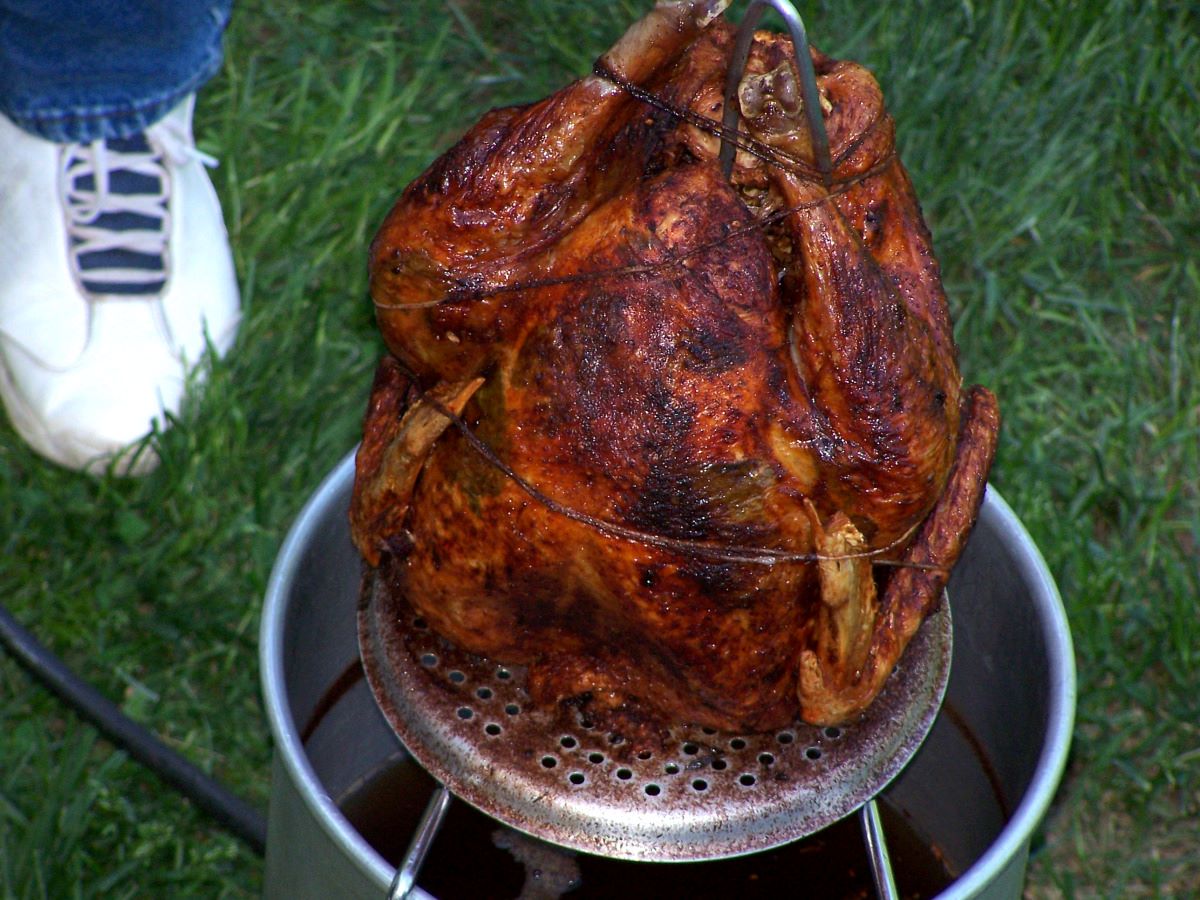 can you deep fry a 20 lb turkey