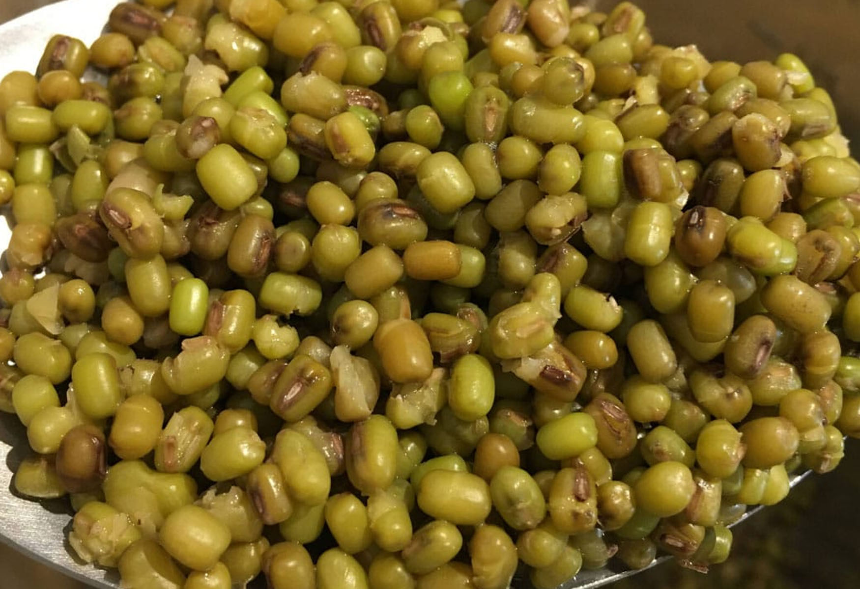 how-to-deep-fry-mung-beans