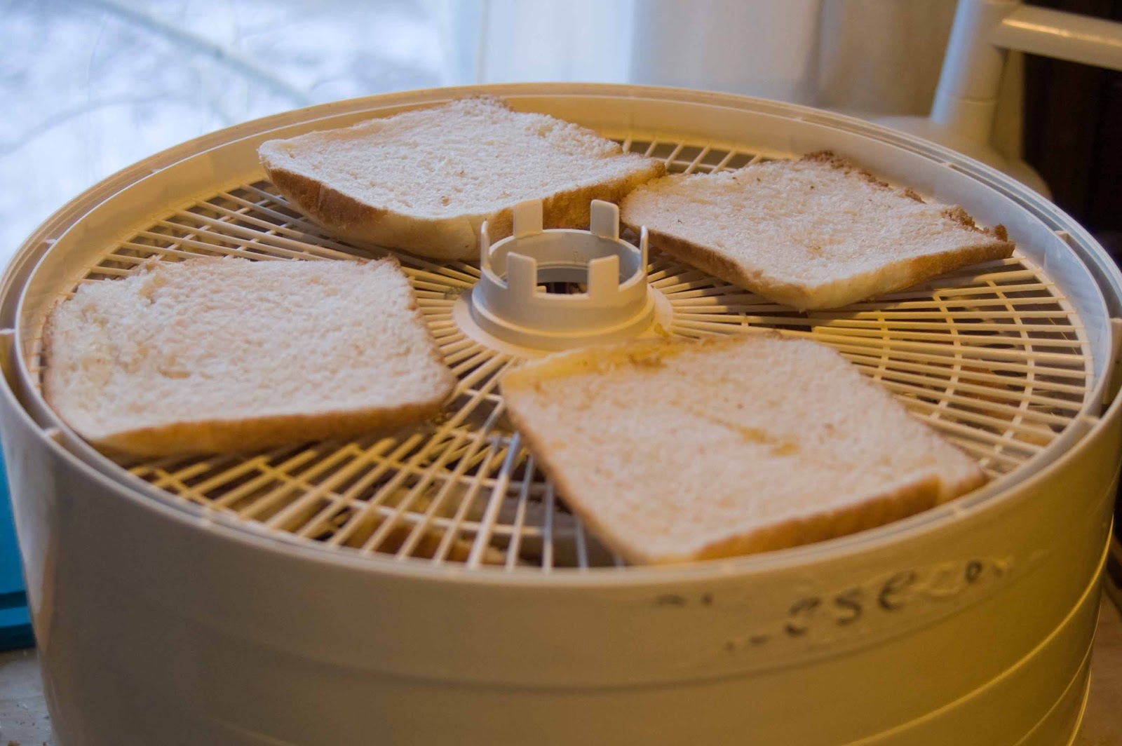 how-to-dehydrate-bread