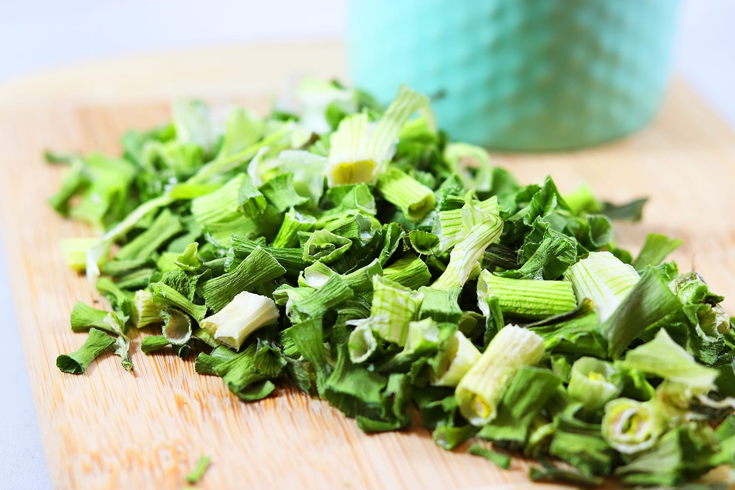 how-to-dehydrate-onion-greens