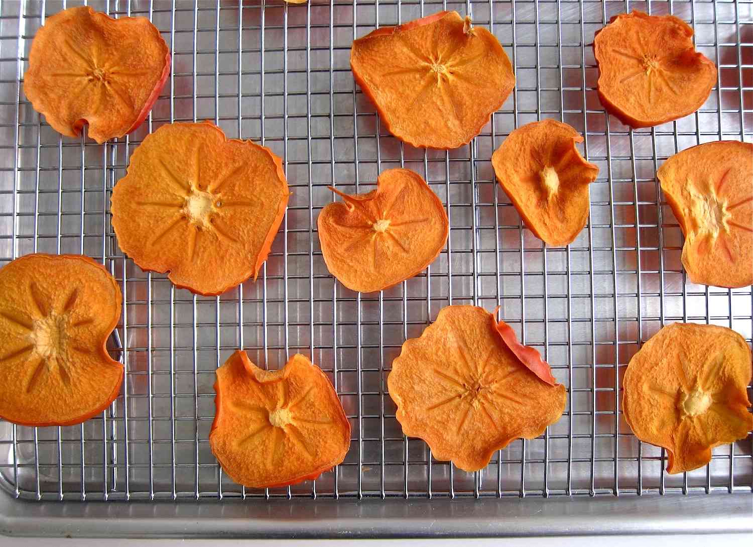 how-to-dehydrate-persimmons-in-the-oven