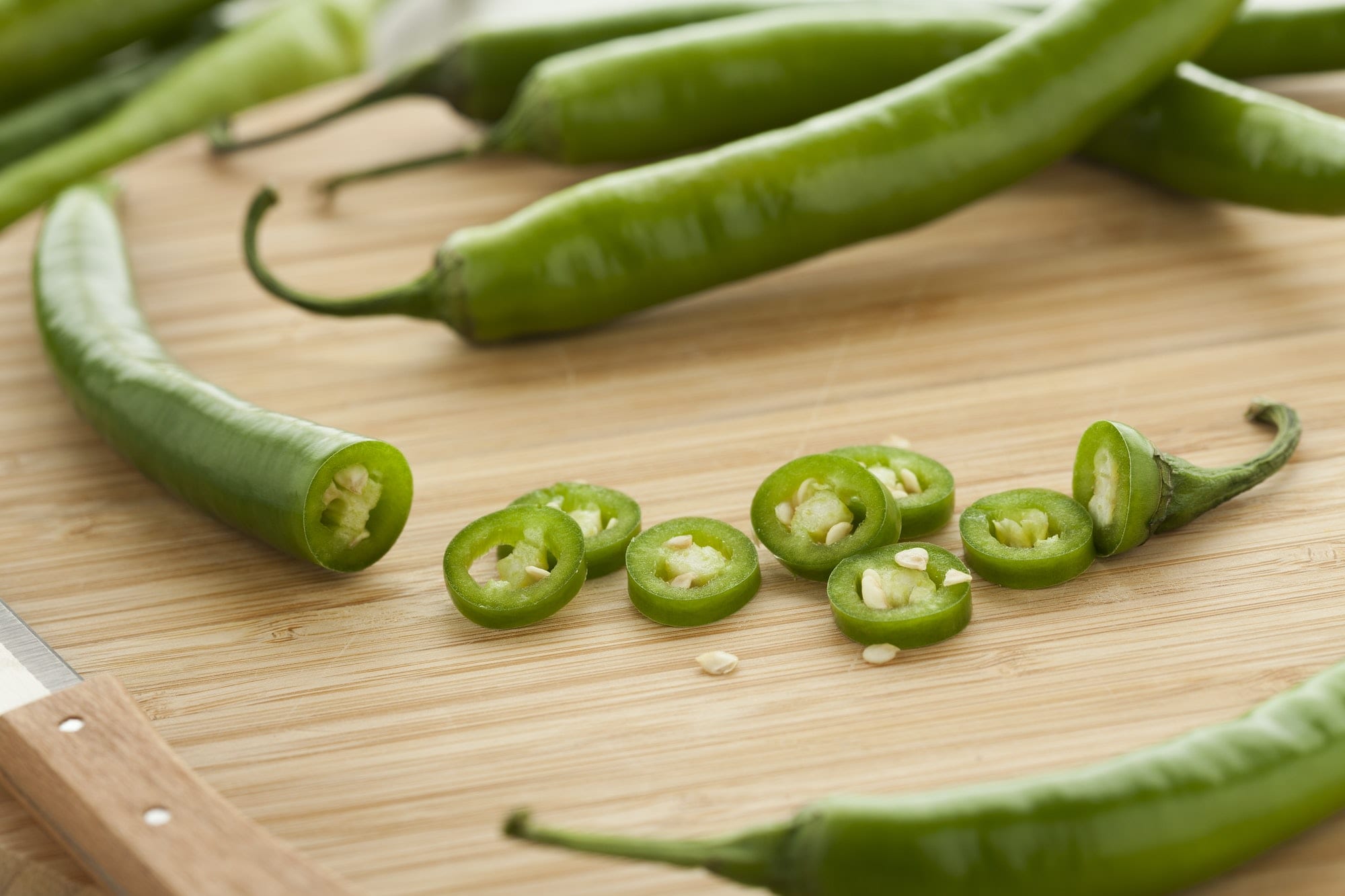 how-to-dice-green-chili-peppers