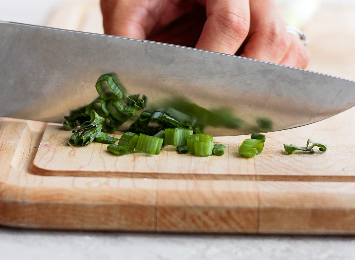 how-to-dice-green-onions