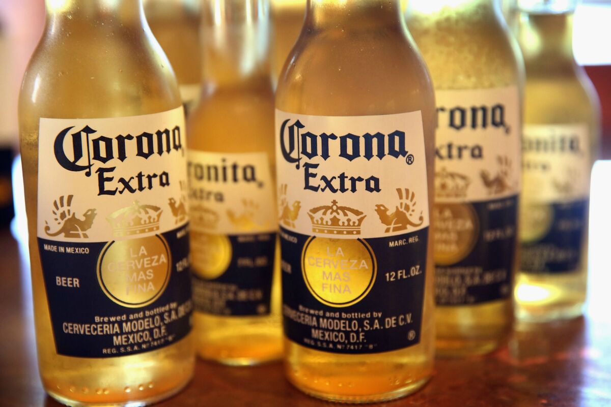 how-to-drink-a-corona-beer