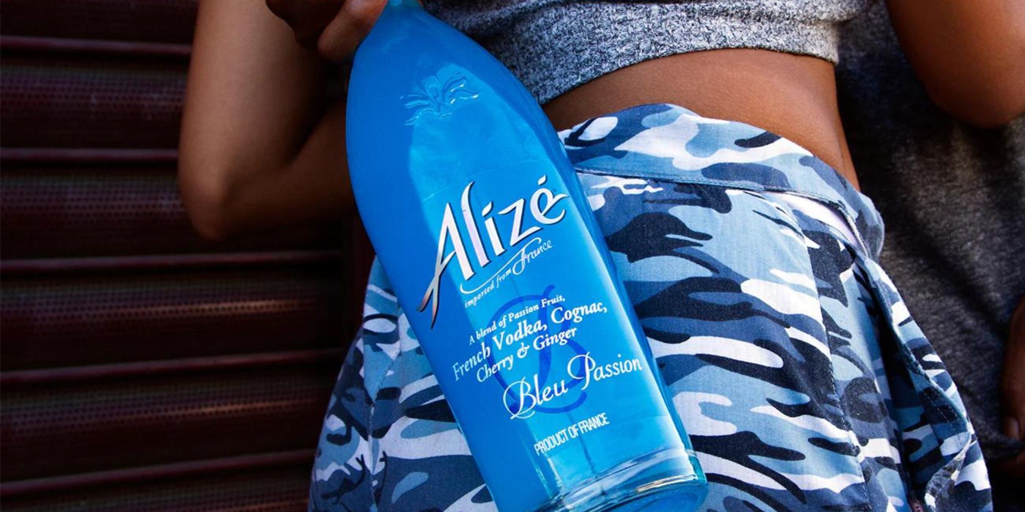 how-to-drink-alize-bleu
