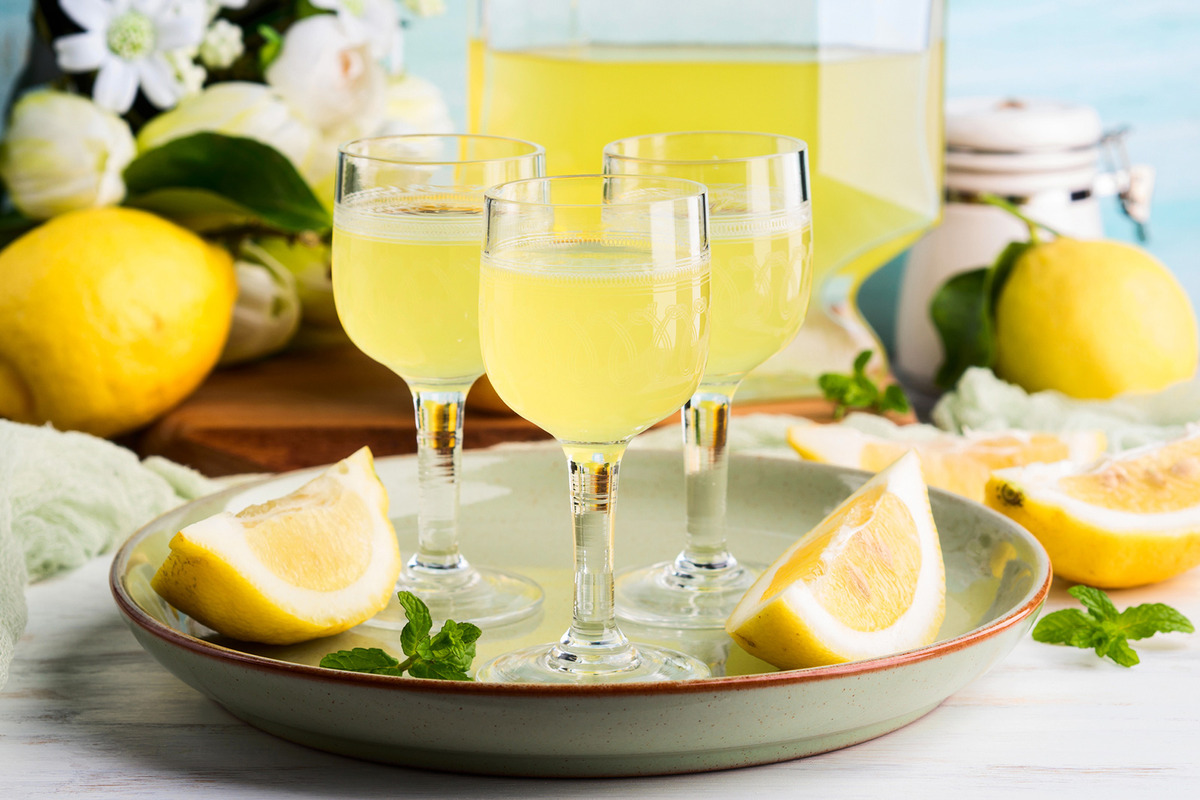 how-to-drink-homemade-limoncello