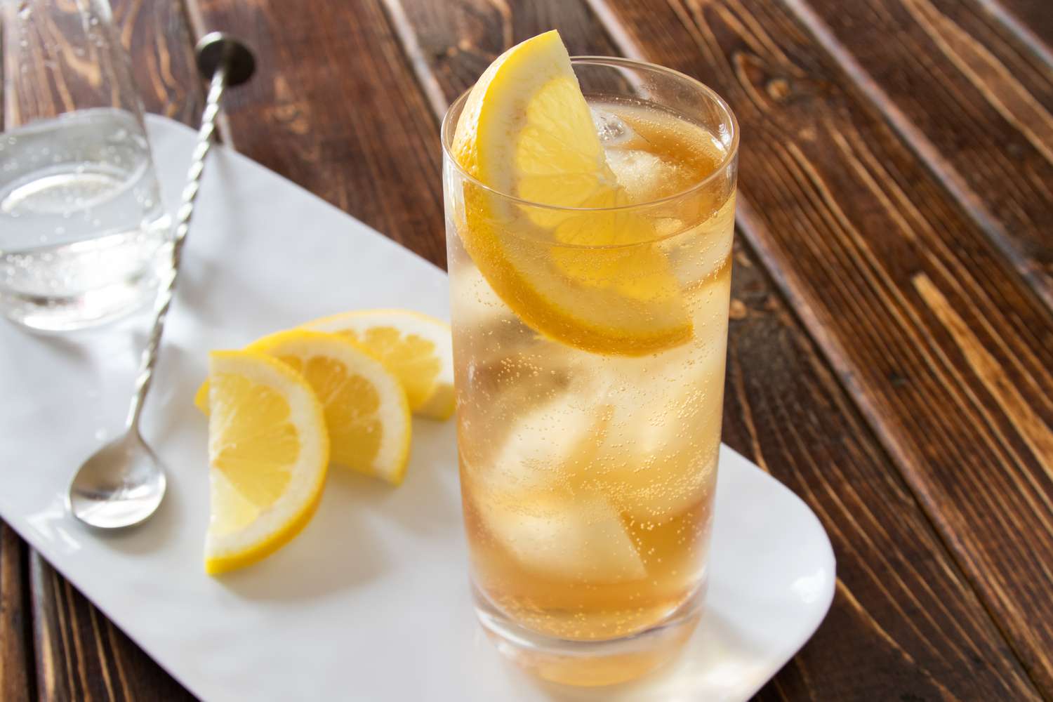 how-to-drink-lemon-gin