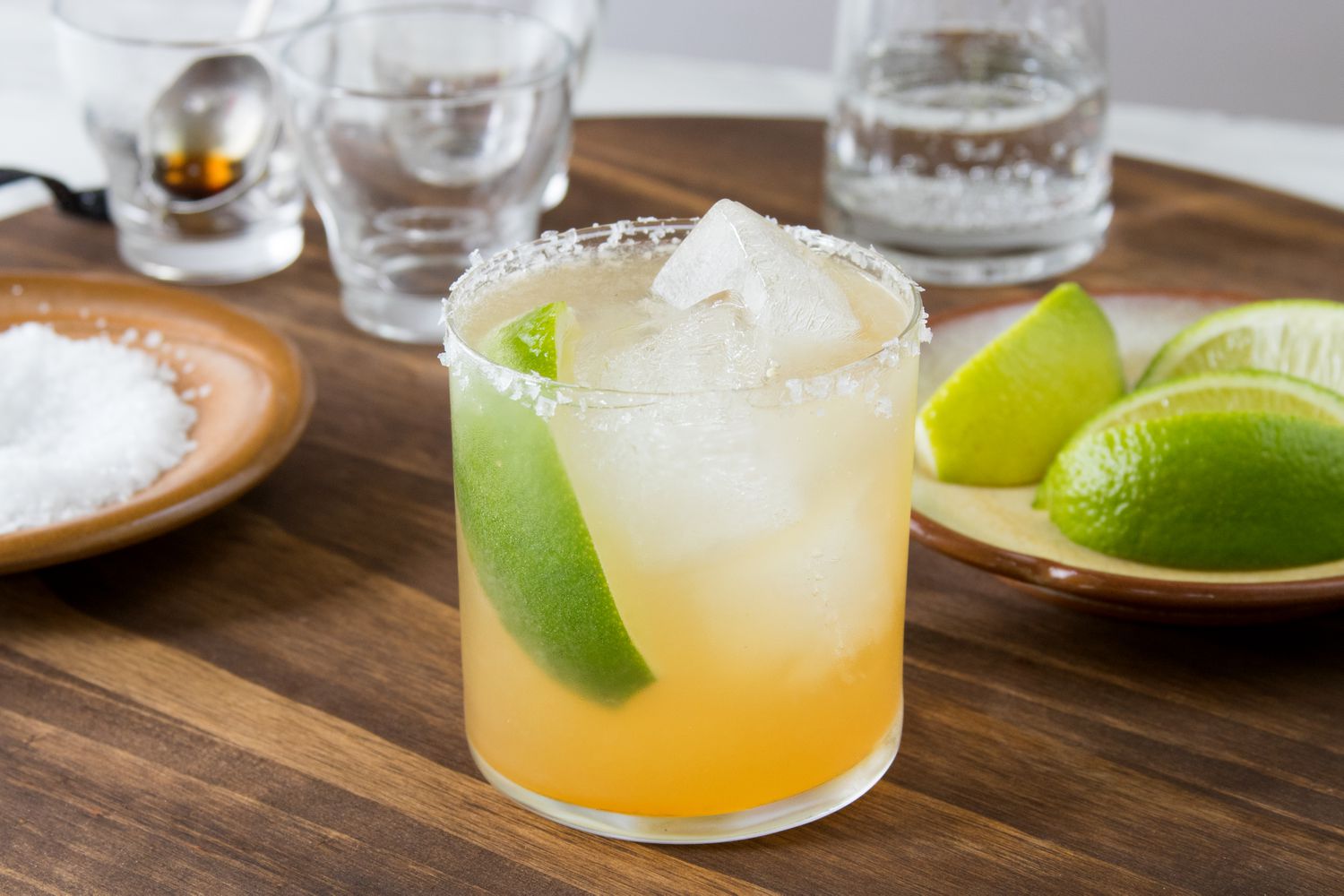 how-to-drink-margarita-with-kicker