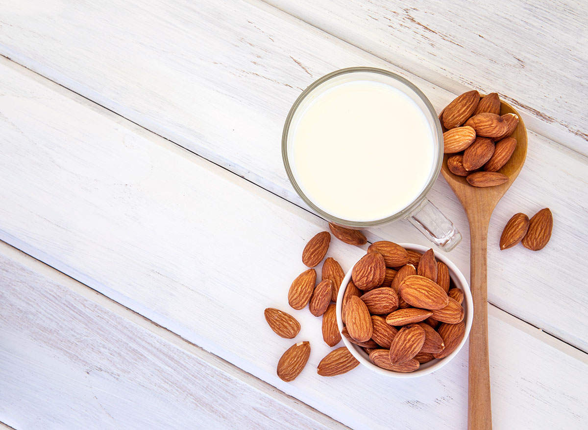 how-to-drink-silk-almond-milk