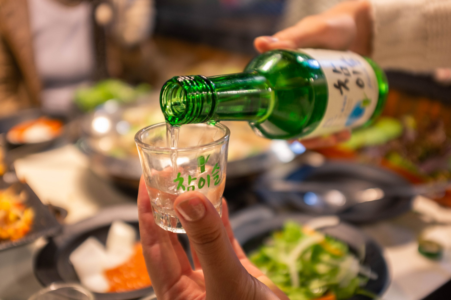 how-to-drink-soju-with-sprite