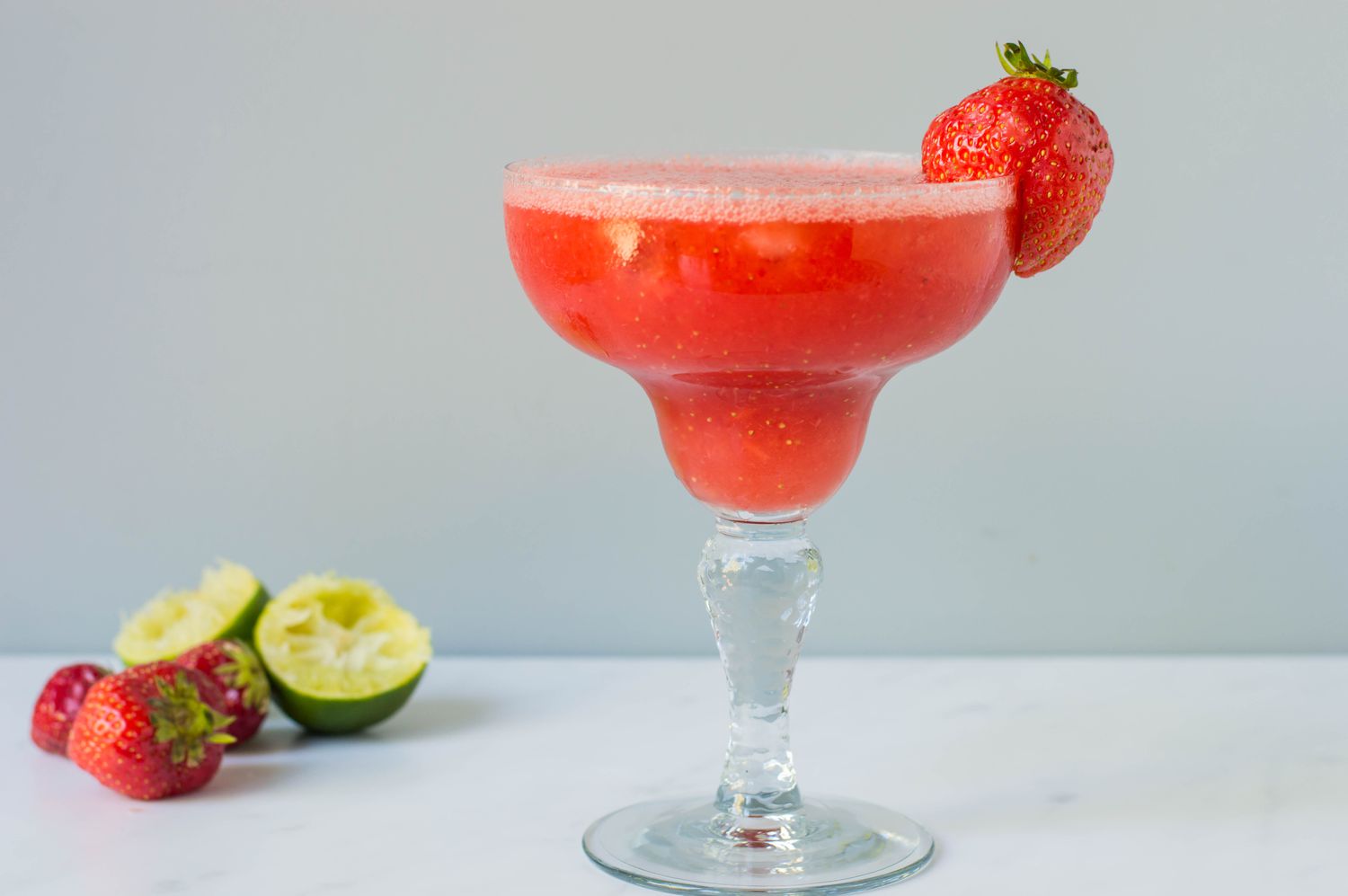 how-to-drink-strawberry-margarita