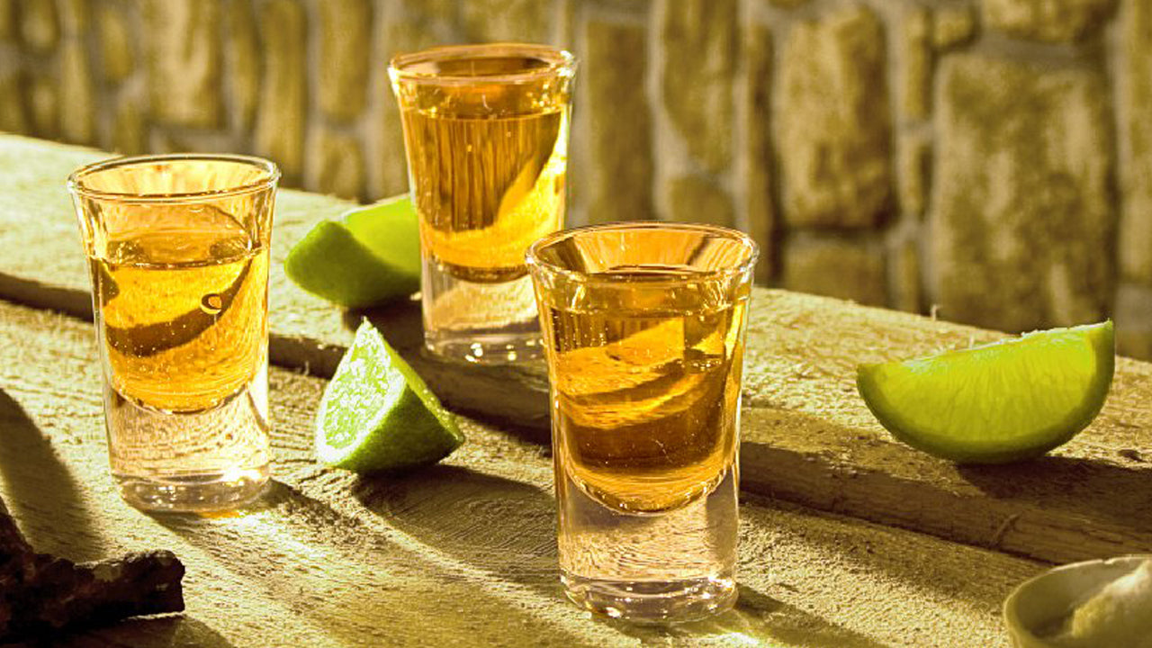 how-to-drink-tequila-neat