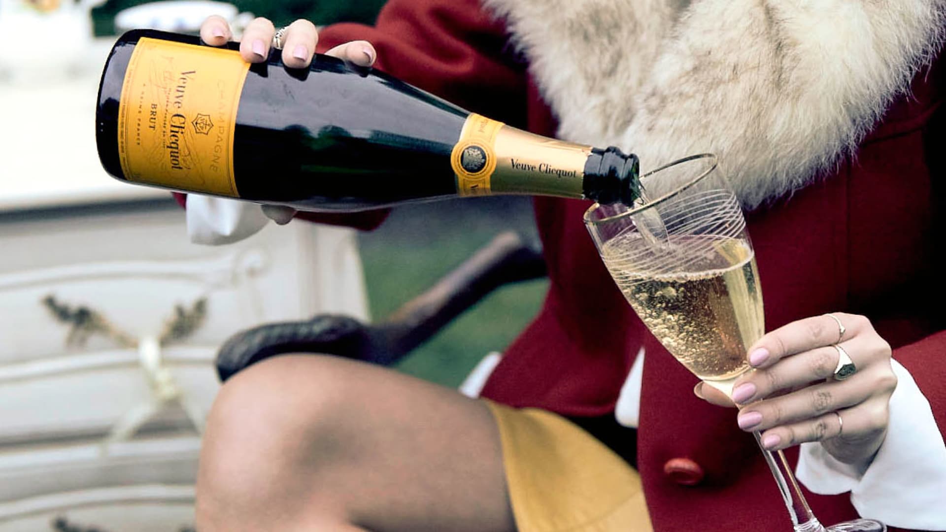 how-to-drink-veuve-clicquot