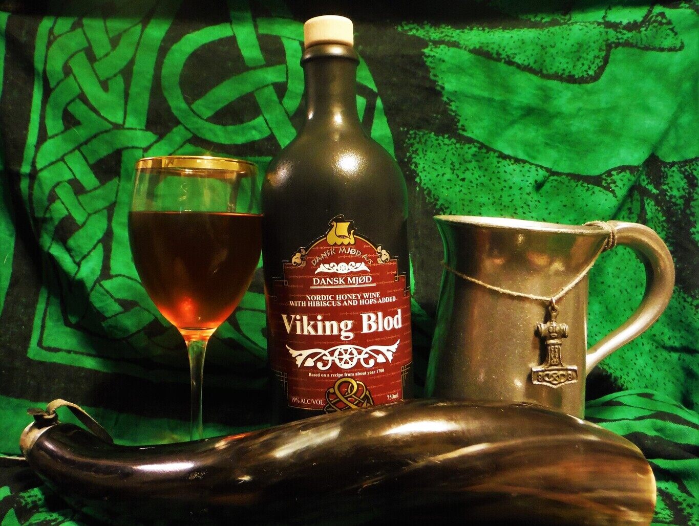 how-to-drink-viking-blod-mead