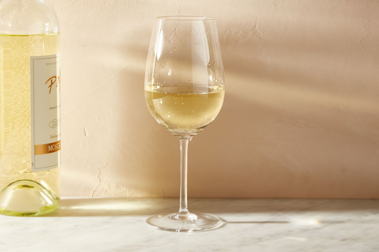 How To Drink White Wine