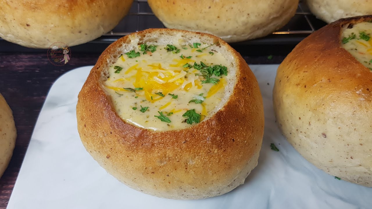 how-to-eat-a-bread-bowl-from-panera
