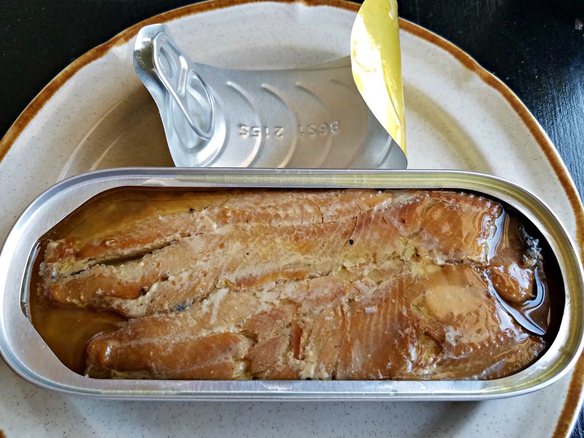 How To Eat A Can Of Kippers