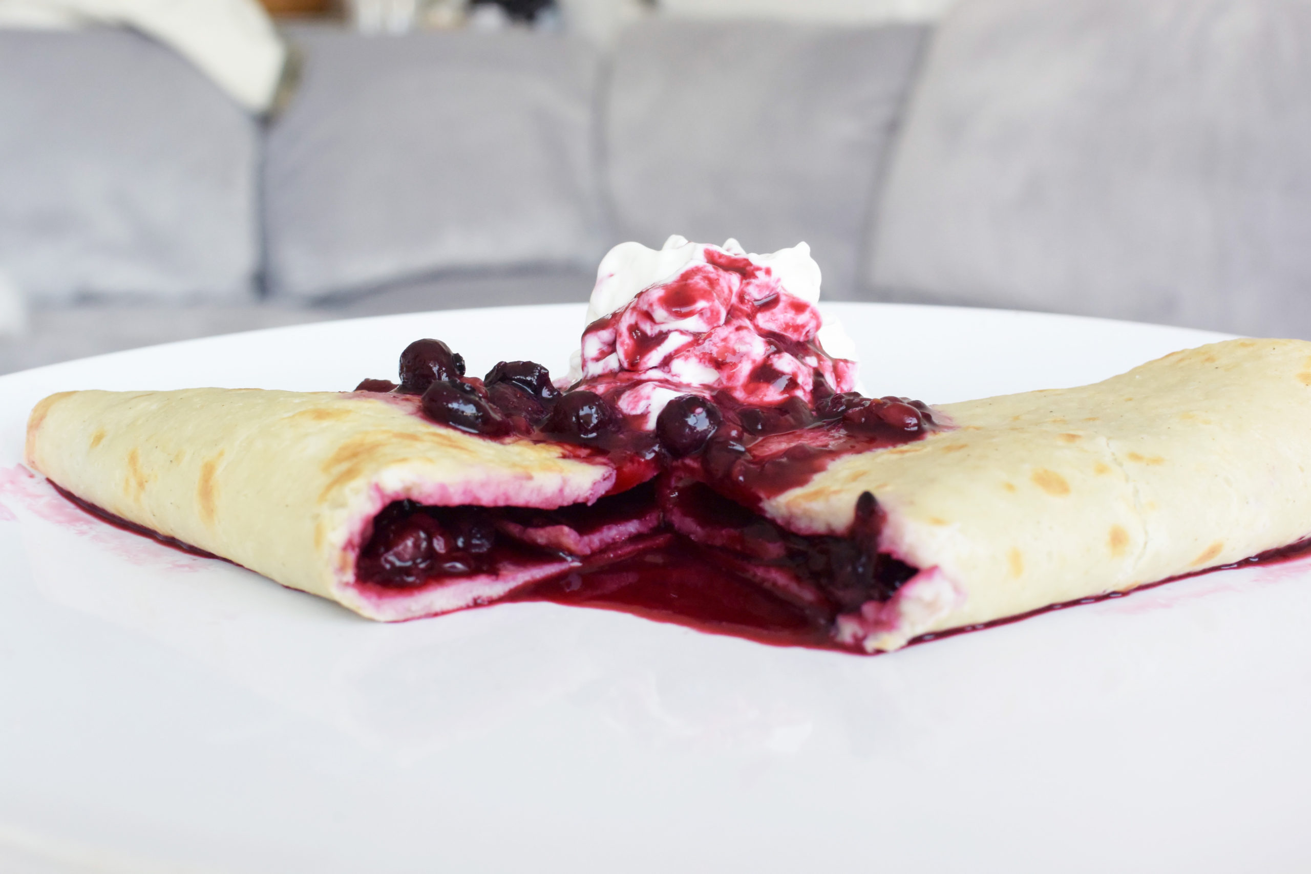 how-to-eat-a-crepe