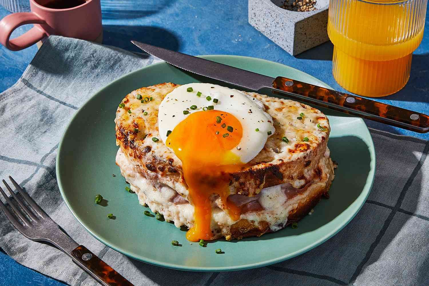 how-to-eat-a-croque-madame