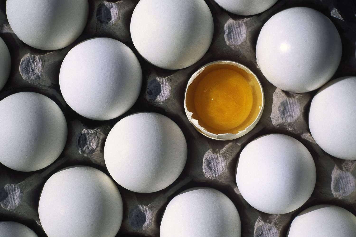 how-to-eat-a-raw-egg-safely