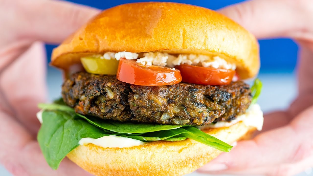 how-to-eat-a-vegetable-burger