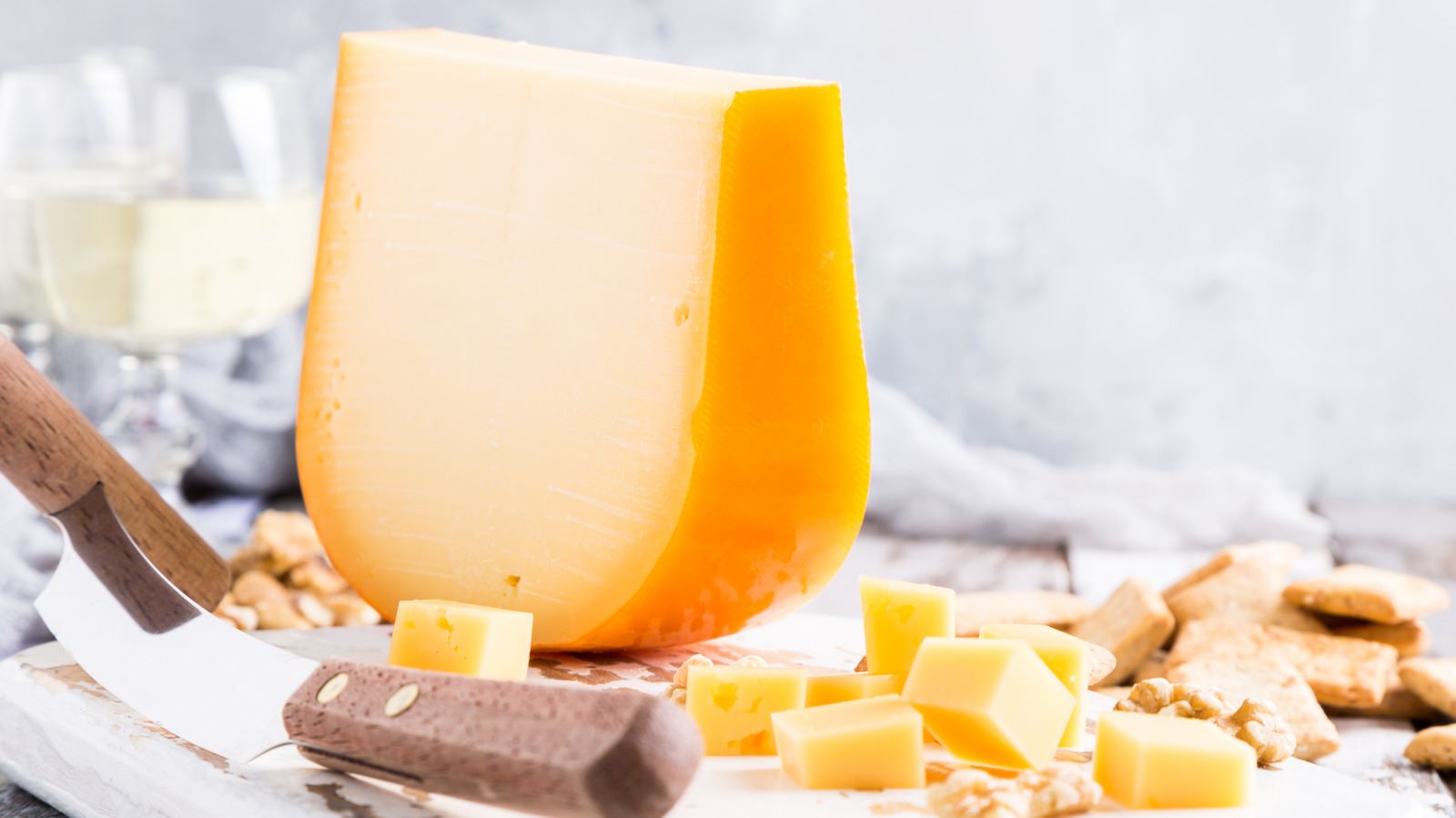 how-to-eat-aged-gouda-cheese