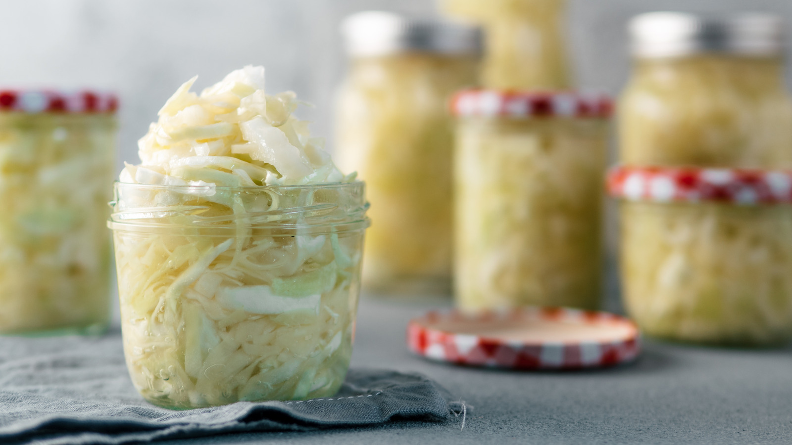 how-to-eat-american-sauerkraut